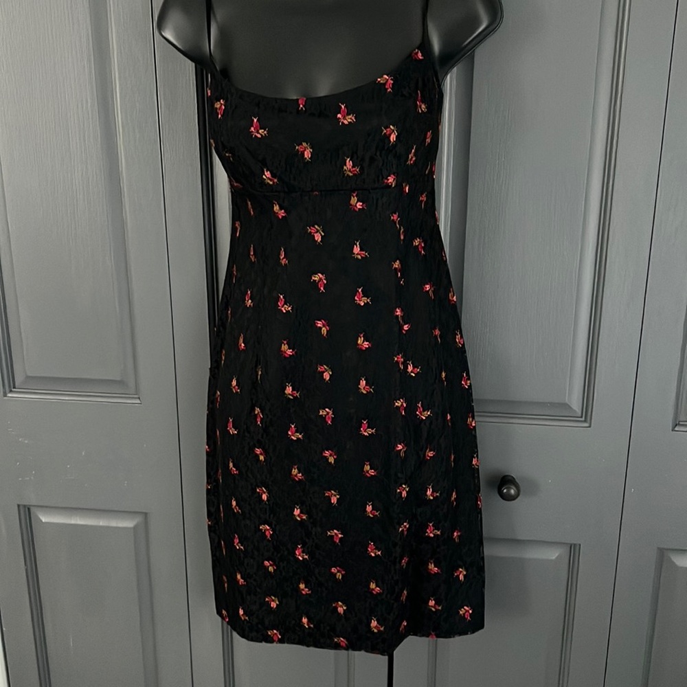 Beautiful Black Embroidered Lace Dress by Nanette Lenore - Size 6